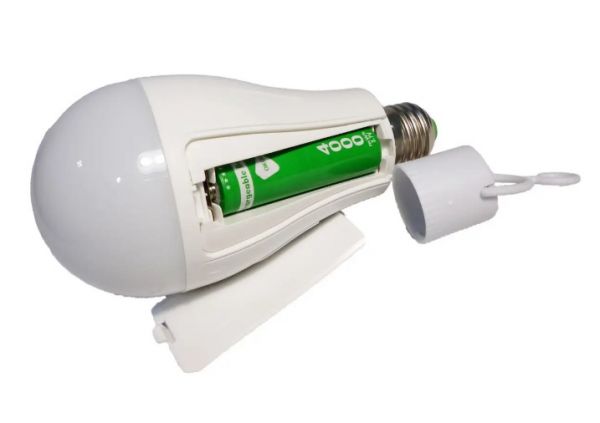 Лампочка с аккумулятором 18650 в патрон E27 BL Fa 3915