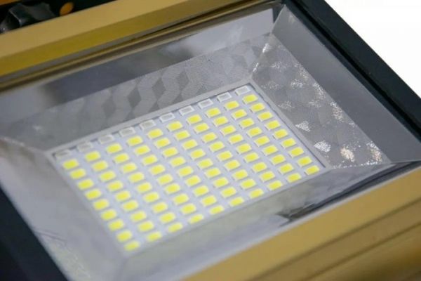 Прожектор Police LED W808 100W (SMD) + 6x18650