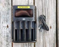 Зарядний пристрій для акумуляторів Nitecore UM4 4-ри канали