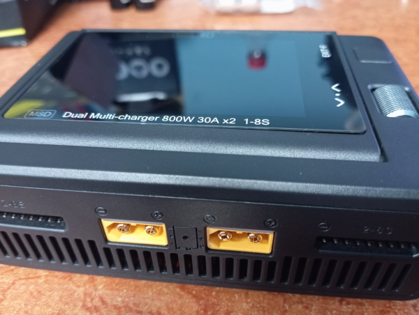Зарядка ToolkitRC M8D 8S 1600W
