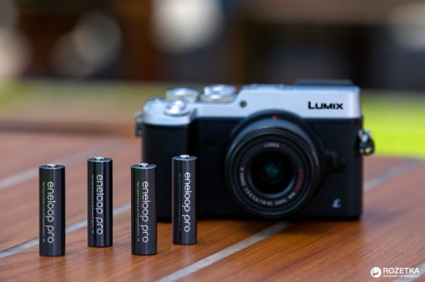 Акумулятор Panasonic eneloop Pro AA 2500 мАч Ni-MH 4 шт (BK-3HCDE/4BE) 